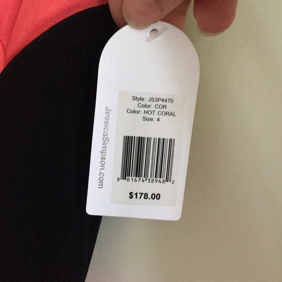 Jessica Simpson - Picture 3 of 3